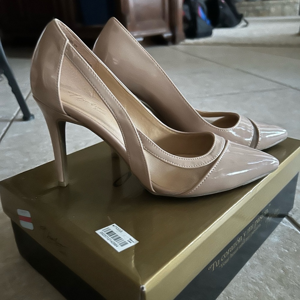 Thalia Sodi Nude Leather Pointed-toe Heels
